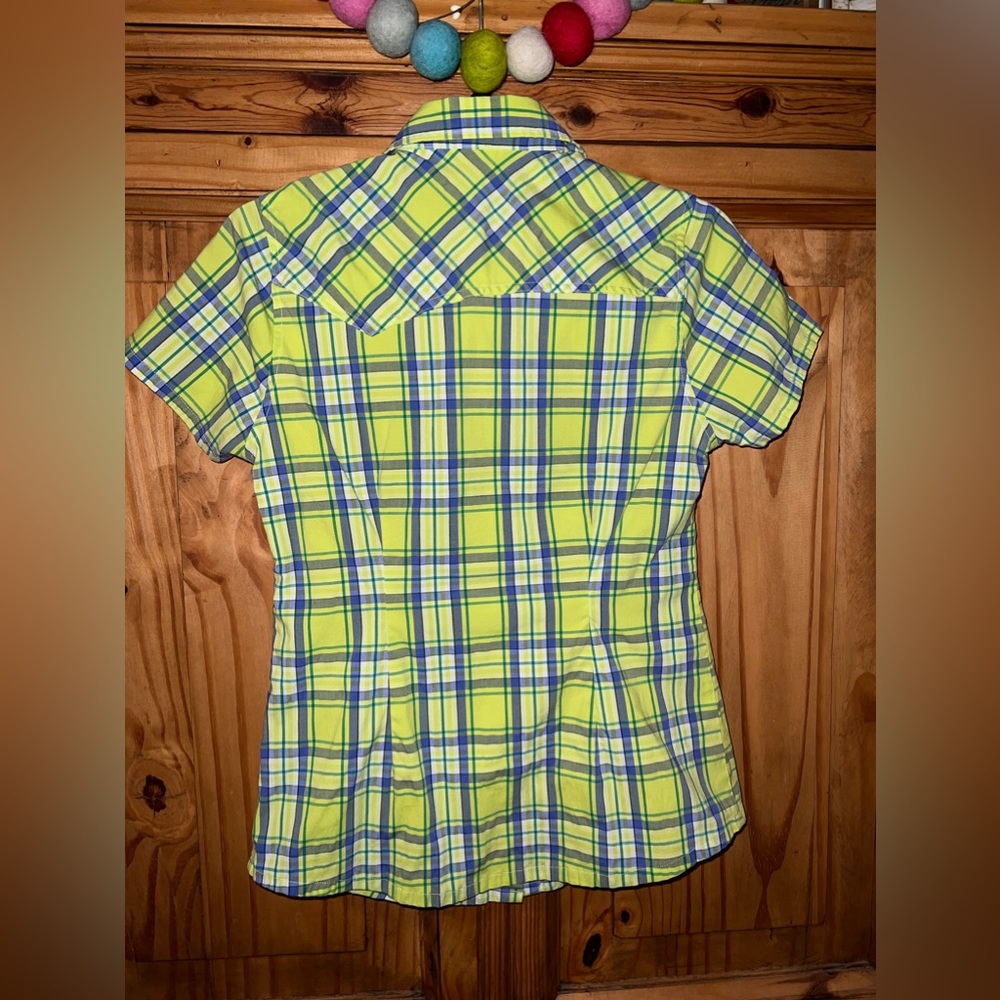 Dickies plaid button down short sleeve shirt/top. Size small. EUC - Picture 5 of 7